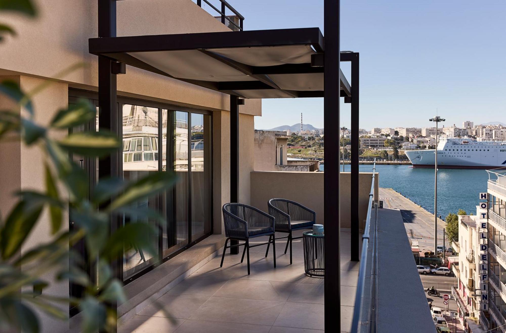 Athenarum Portus Life & Style Hotel Piraeus Exterior photo